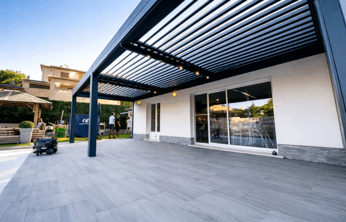 Vente de pergolas à lames orientables Aix-en-Provence
